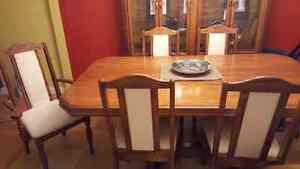 Dining set and China cabinet