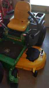  John Deere Z445