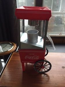 Mini coca-cola popcorn maker