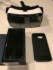 Samsung Galaxy S7 with extras. Unlocked and mint