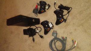 Xbox  Controllers.... 5 Games