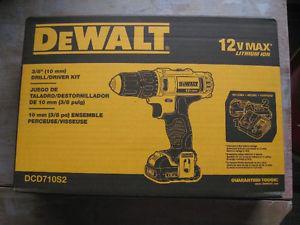 12 V MAX DeWalt Drill-New in box