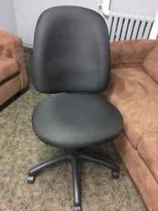 Cloth Office chair Great condition