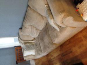 Couch NEED GONE tonight!!