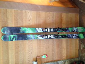 For sale Salmon Q90 skis & bindings