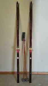 Jarvinen 210 Cross Country Skiis and 150 cm Poles