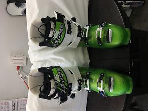 Lange 29.5 down hill ski boots and Head skis