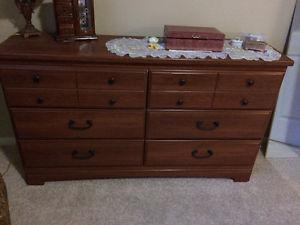 Long Dresser