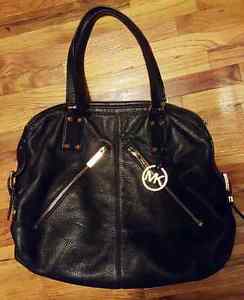 Micheal kors purse