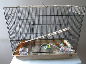 Prevue Flight Cage with Black Bars and Light Tan Bottom Tray
