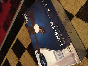 Ceiling light/fan