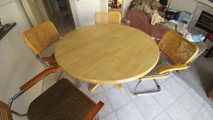 Dinning table with 5 chairs