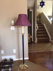 Elegant floor lamp in perfect working condition
