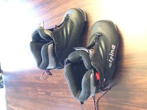Kids Cross Country Ski Boots Size 27