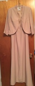 NEW LADIES GOWN with JACKET - SIZE 8 - Avanti Designs
