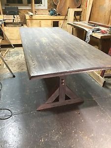 Rustic dinning room tables