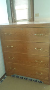 Solid oak 4 drawer dresser