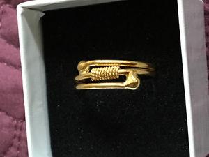 21k real Saudi gold ring.