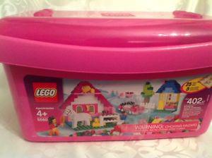 650+ PCs Girls's Lego Pink Bin #