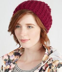 Beignet or Nay Hat in Cranberry / Never worn