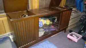 Free vintage cabinet sound system