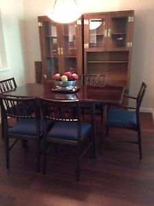 Mahogany dining table with 6 chairs
