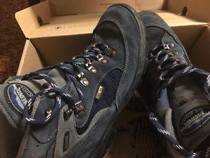 Meindl hiking boot- Size 7- Excellent condition