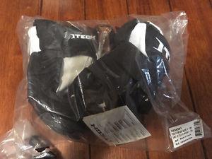 New in Package, Bauer ITech Flywight Gloves Junior 10.0