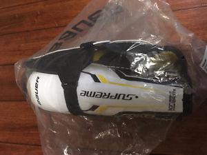 New in Package, Bauer Supreme 150 Shin Guards 10.0