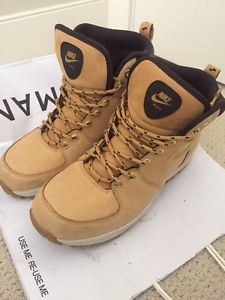 Nike ACG Manoa boots