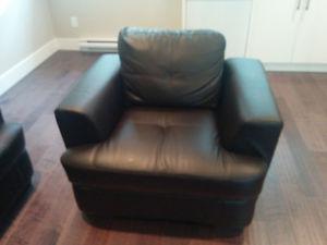 Palliser 3 Pc Bonded leather set, Sofa, Loveseat & Chair