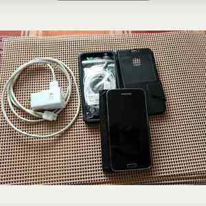 Samsung Galaxy 5S mint condition /with two cases