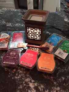Scentsy Warmer and Cubes