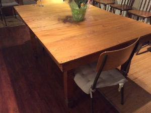 Solid oak rustic wood dining table