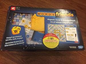 WORDS TABLE PLAY SET