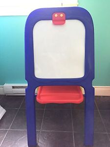 Wanted: Crayola Double Sided Magnetic Art Easel $30