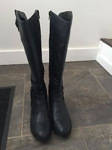 Women's 8.5 boots