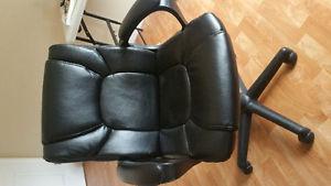 Chair to sale