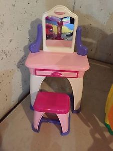 Children's Play Vanity