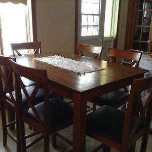 Dining table set