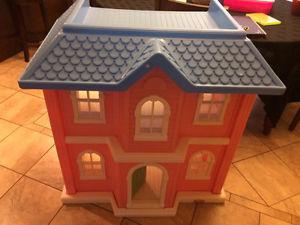 Little Tikes My Size Doll House