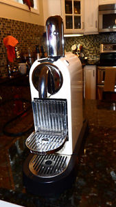 NESPRESSO COFFEE MAKER TYPE D110