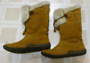NEW leather winter boots Ladies/girl's size: 6