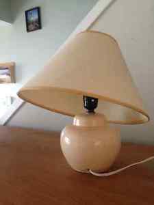 Porcelain table lamp