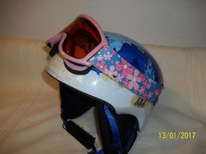 Snowboard/Ski Helmet (Smith) with Goggles Children’s Size