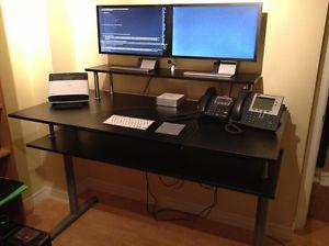 Wanted: Looking for a desk