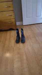 Youth Girls Size 5 Black Leather Winter Boots