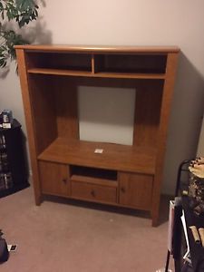 Entertainment unit / TV stand