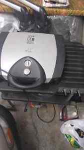 George Foreman Electric Grill W/Stand