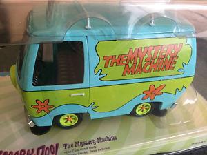 Johnny Lightning Scooby Doo "Mystery Machine" 1:18 Scale